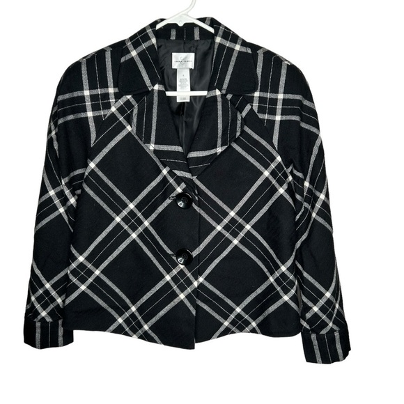 Emma James Jackets & Blazers - Emma James Black & White French Styled Jacket Blazer WOOL Blend Sz 6.